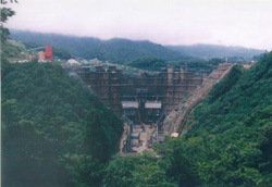 ダム工事